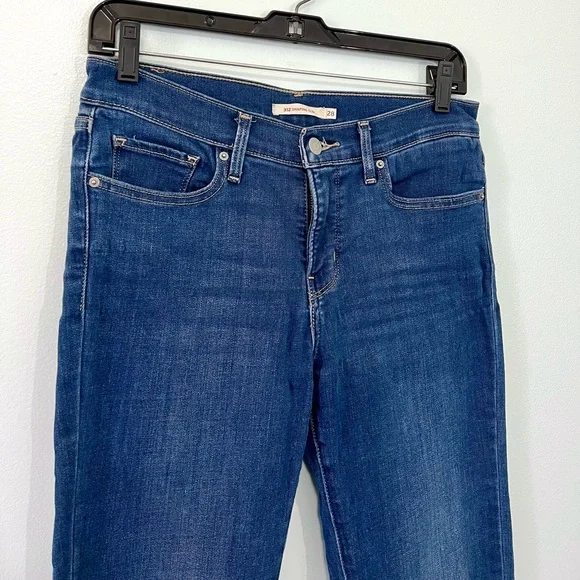 Levi’s Jeans - Picture 3 of 10